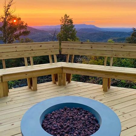 Upscale Gatlinburg Cabin Deck, Fire Pit And Hot Tub מראה חיצוני תמונה